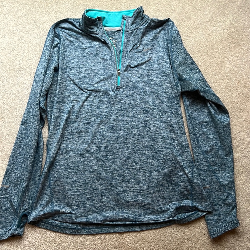 Nike Women’s Dri-Fit 1/4 zip